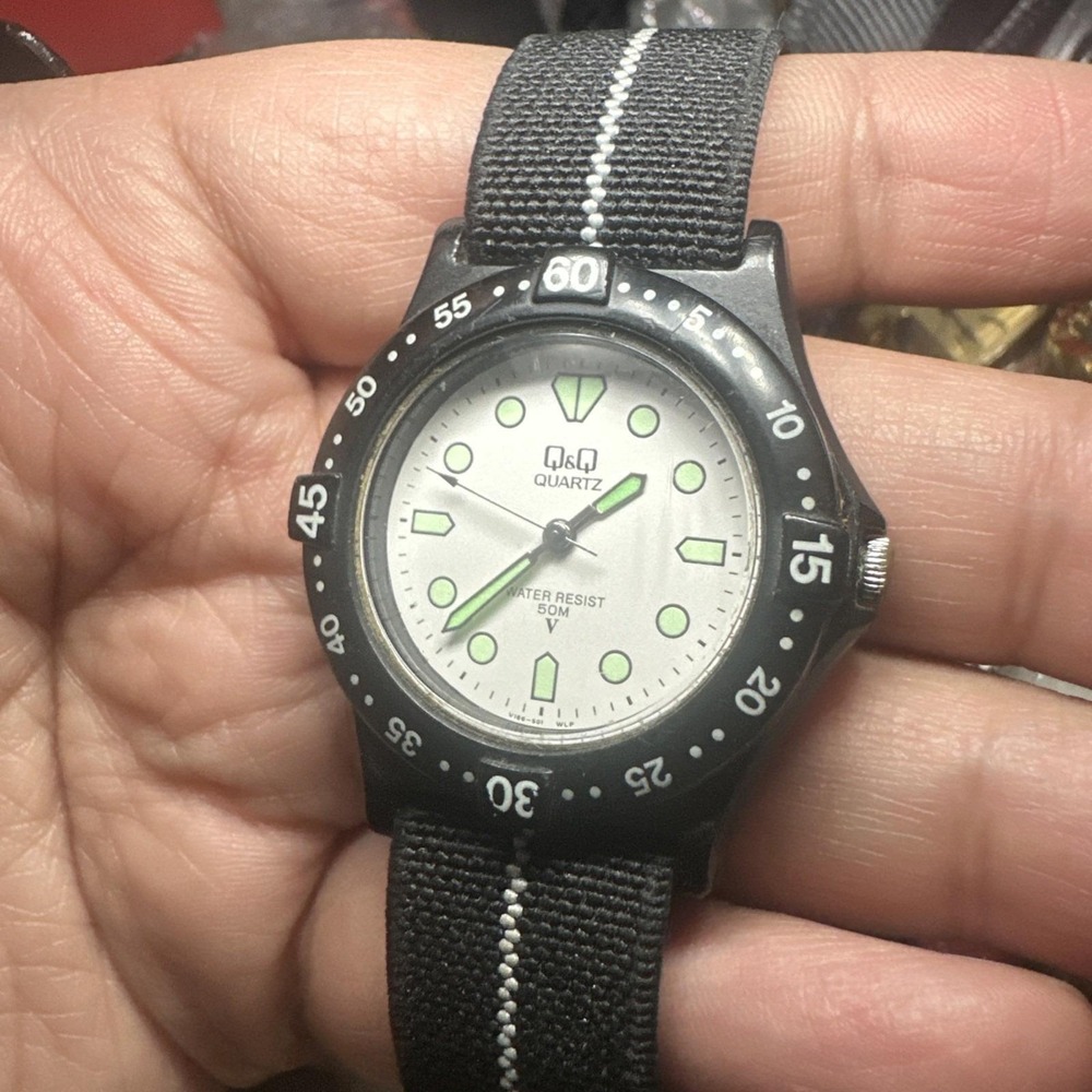 Works VTG Q&Q by Citizens 34mm Unisex Watch  Lume White Dial Mint Conditn Fit 7"